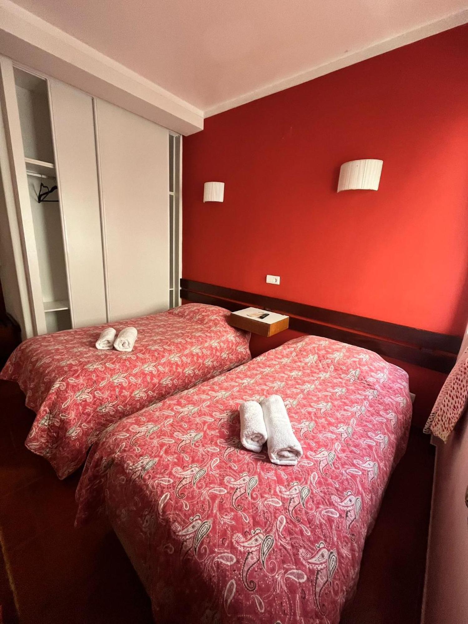 Hotel Residencia Aviz Peniche Habitación foto