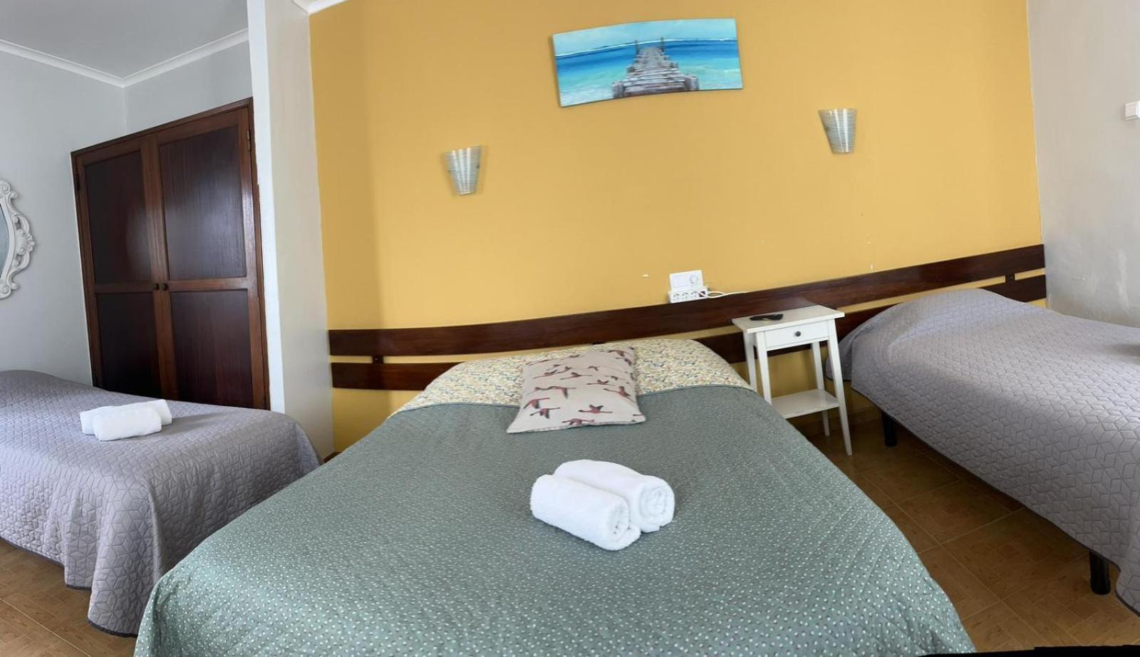 Hotel Residencia Aviz Peniche Habitación foto
