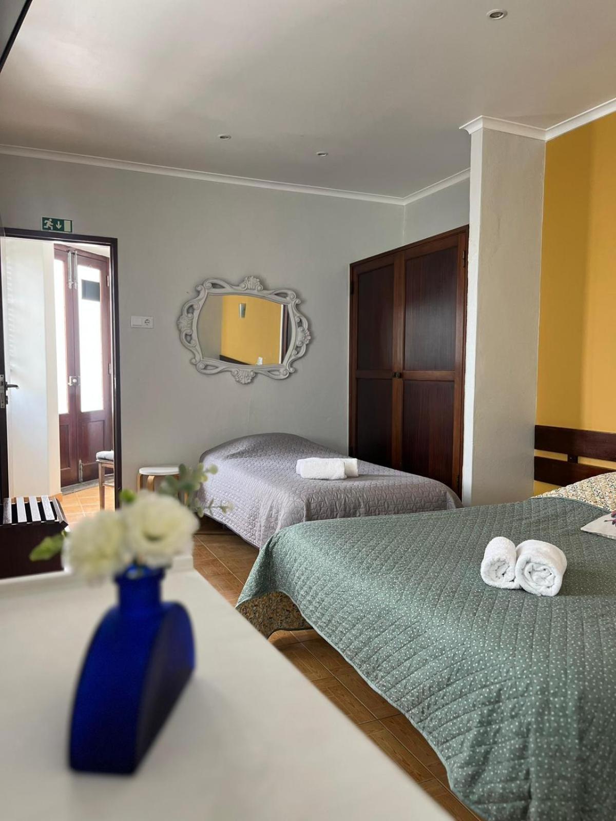 Hotel Residencia Aviz Peniche Habitación foto