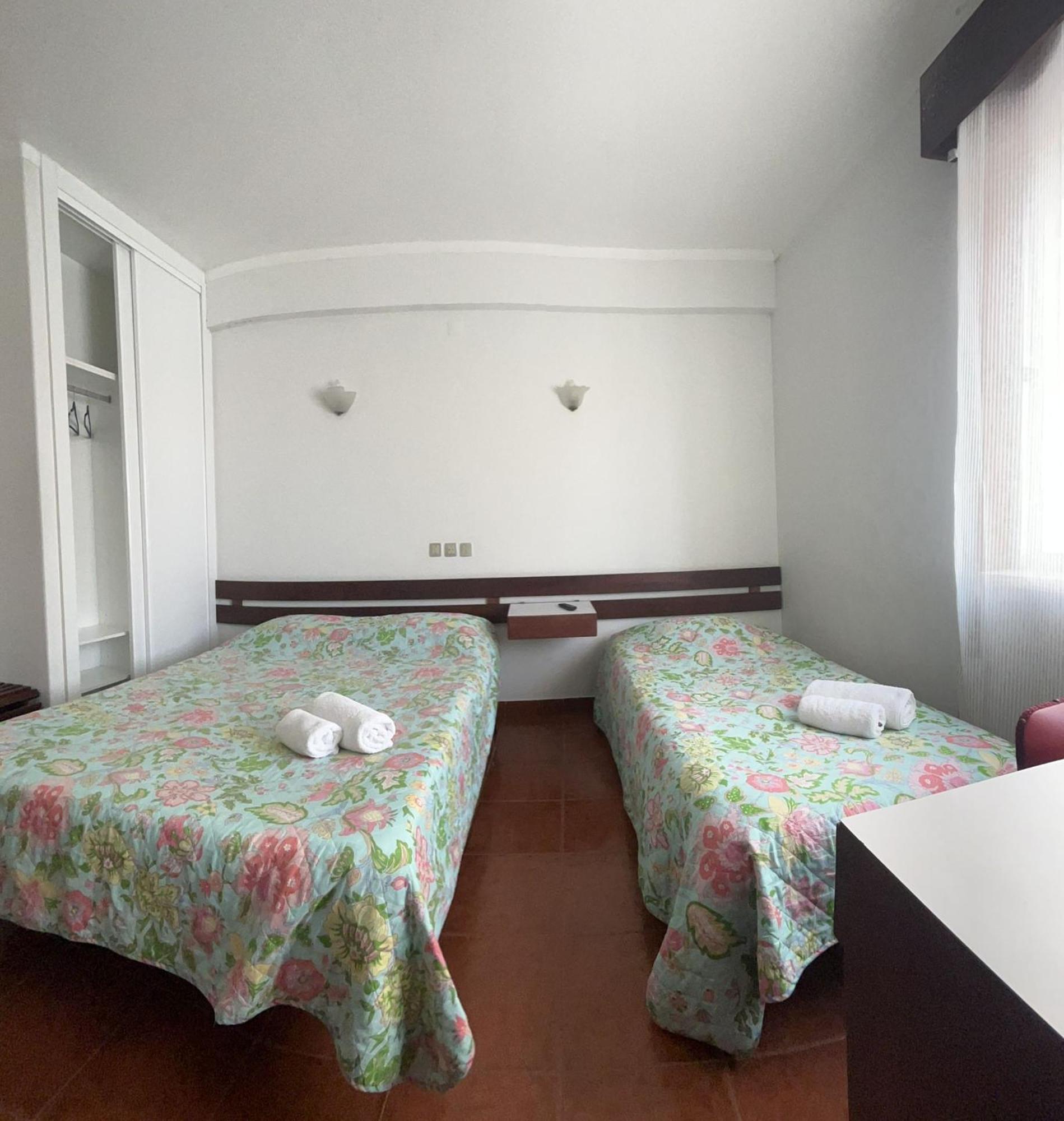 Hotel Residencia Aviz Peniche Habitación foto