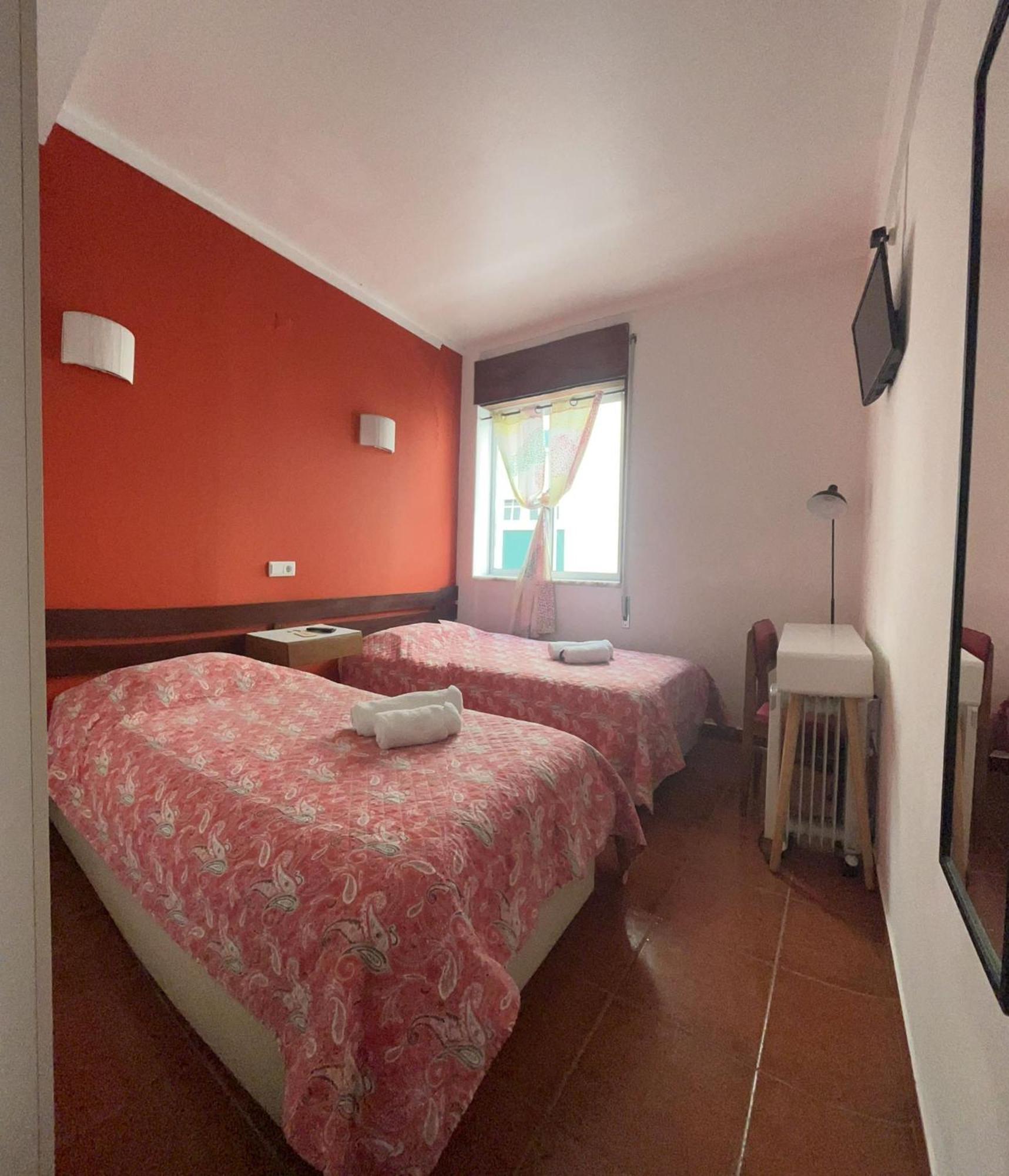Hotel Residencia Aviz Peniche Habitación foto